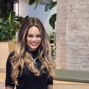 Meet your Posher, Lauren